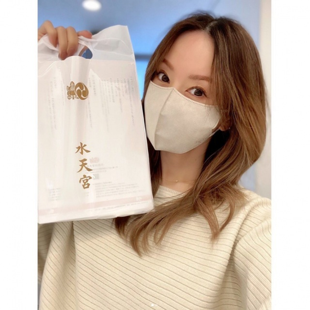 マスクをした女性