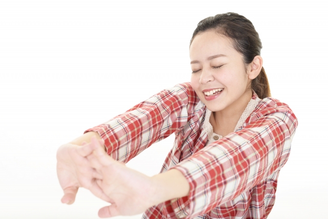 眠そうな女性
