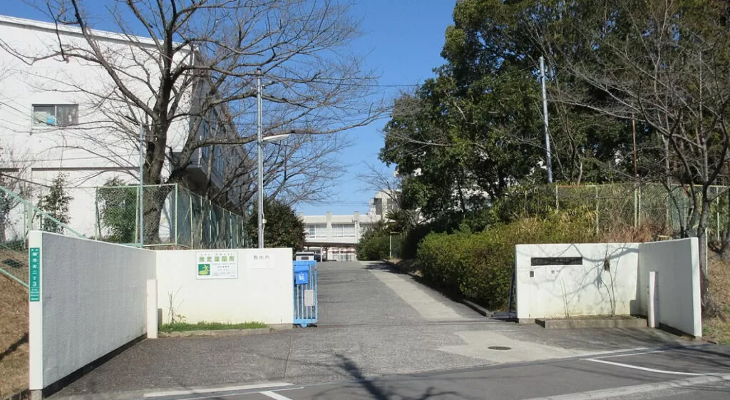 大阪府堺市立御池台小学校学校紹介写真